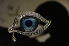 The Eye of Time, one of the most representative jewels from Salvador Dalí's collection.