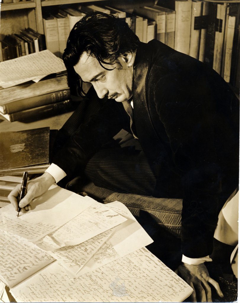 Salvador Dali Biography