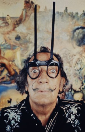 Dalí in front of his artwork Tuna Fishing (1966-1967). Photo Robert Whitaker