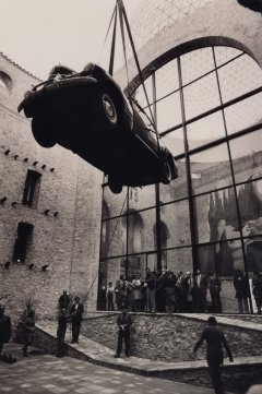 A photograph of the Cadillac's installation at the courtyard of the Theatre-Museum Dalí in Figueres.