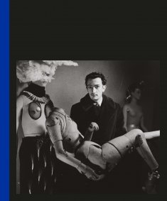 The women photograph Dalí