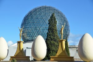 The new cupola of the Dalí Theatre-Museum