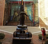 Courtyard of the Dalí Theatre-Museum