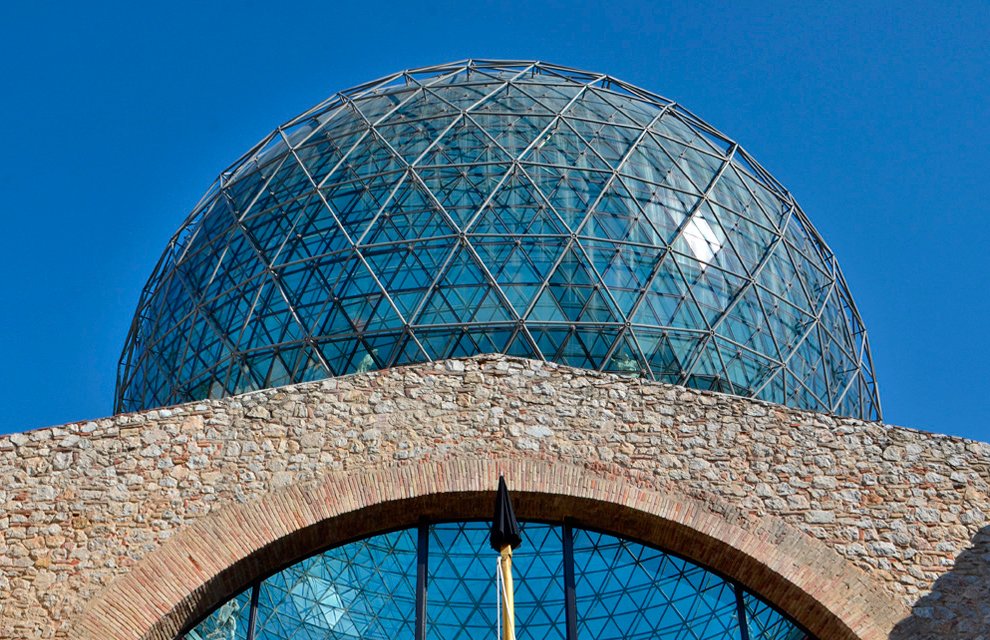 Imatge de la façana del Teatre-Museu Salvador Dalí de Figueres