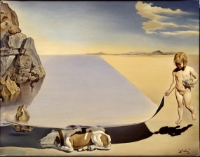 Dalí a la edad de seis años, cuando pensaba que era una niña, levantando la piel del agua para ver un perro durmiendo a la sombra del mar